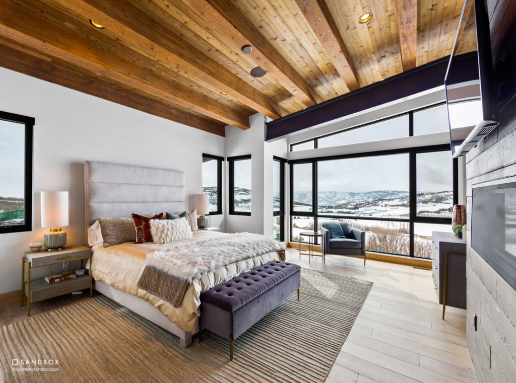 SANDBOX-TALISKER-CLUB-TUHAYE-MOUNTAIN-MODERN-CONTEMPORARY-HOME-MASTER-BEDROOM-AMAZING-MOUNTAIN-VIEWS-CUSTOM-FIREPLACE-EXPOSED-WOOD-STEEL-STRUCTURE image