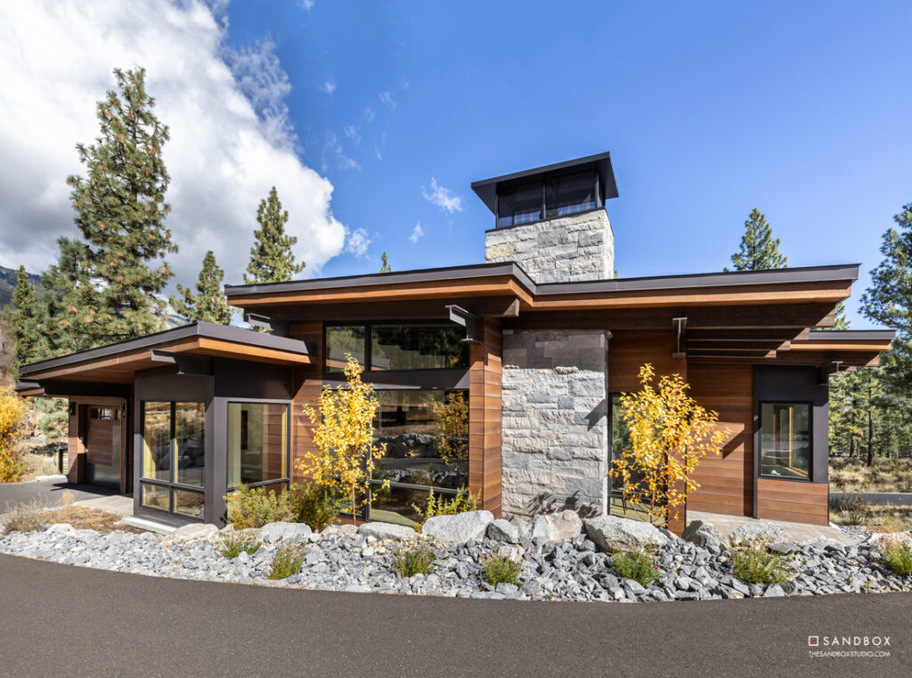 SANDBOX-CLEAR-CREEK-TAHOE-252-MOUNTAIN-MODERN-CONTEMPORARY-HOME-GUEST-HOUSE-FRONT-CORNER image